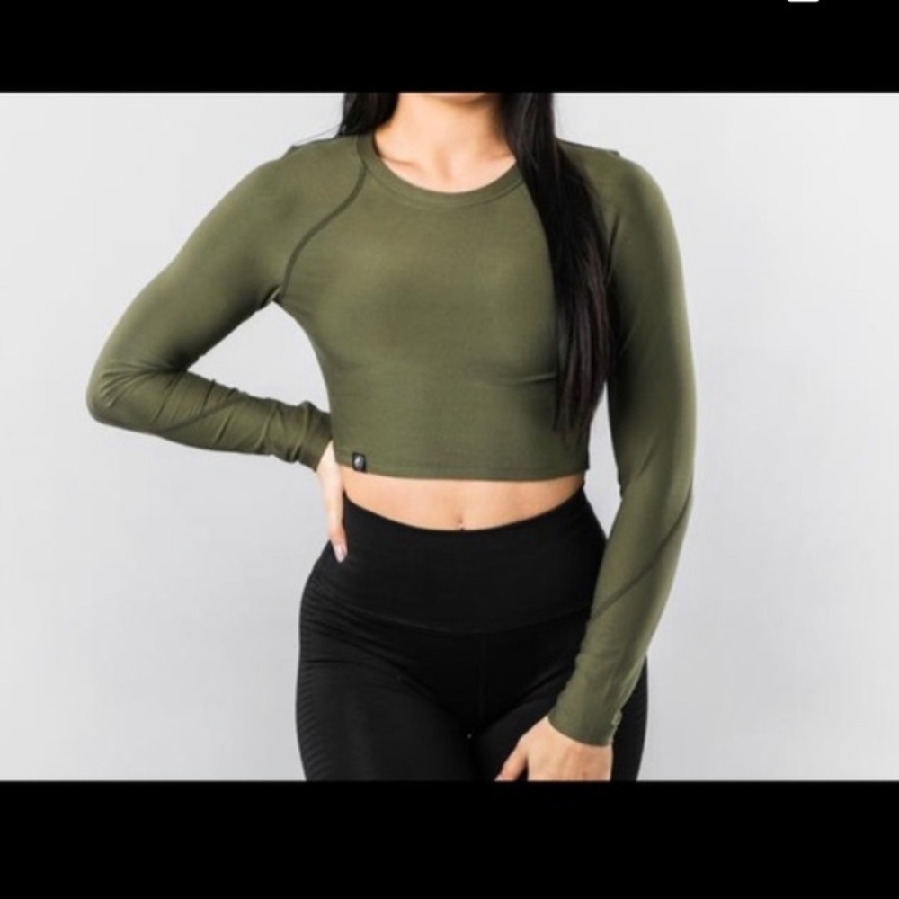 Alphalete collective crop